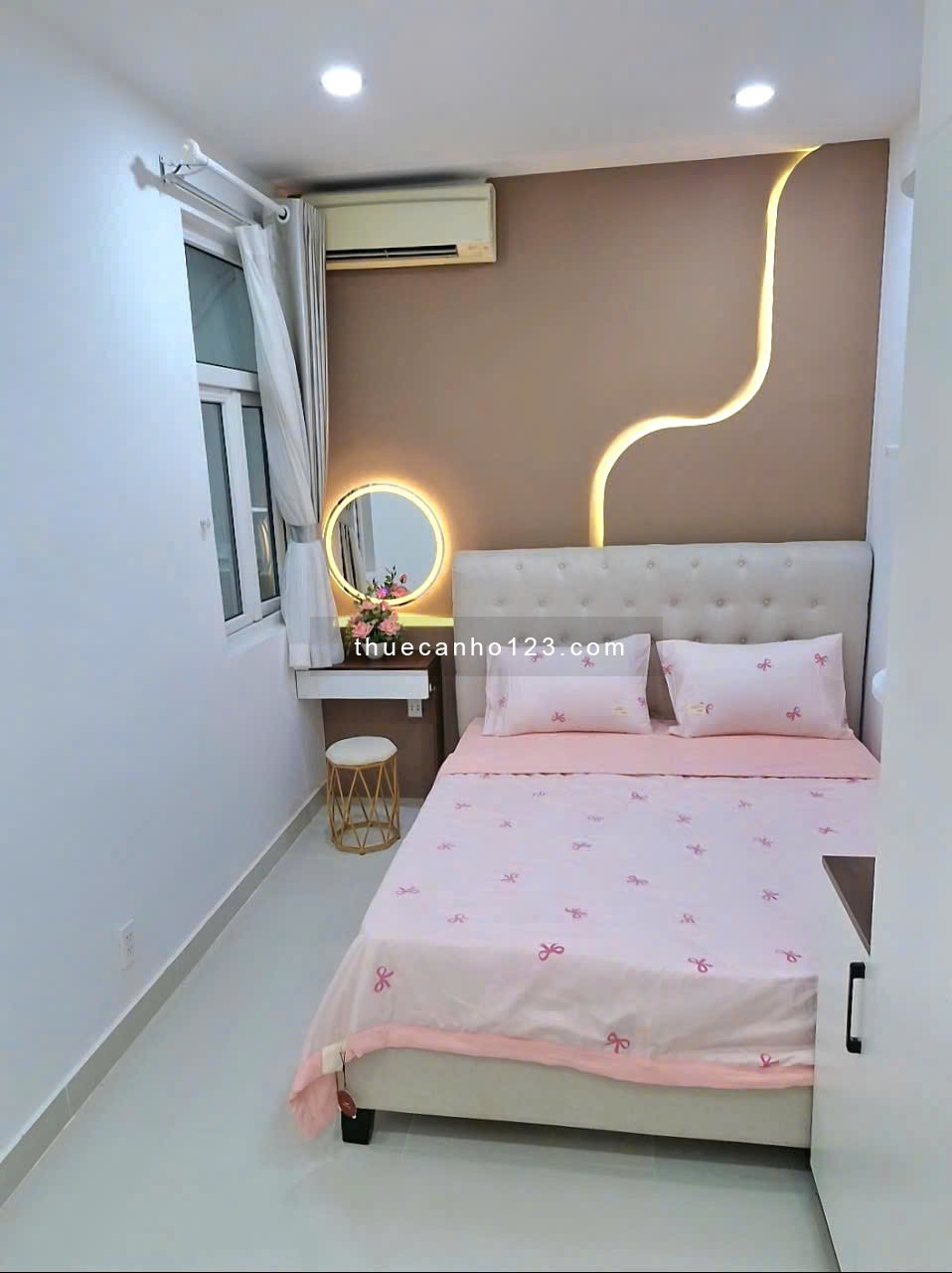 Em chuyên cho thuê Sky Garden Phú Mỹ Hưng 2-3 phòng ngủ chỉ từ 12triệu. nhận tìm nhà theo nhu cầu Q7