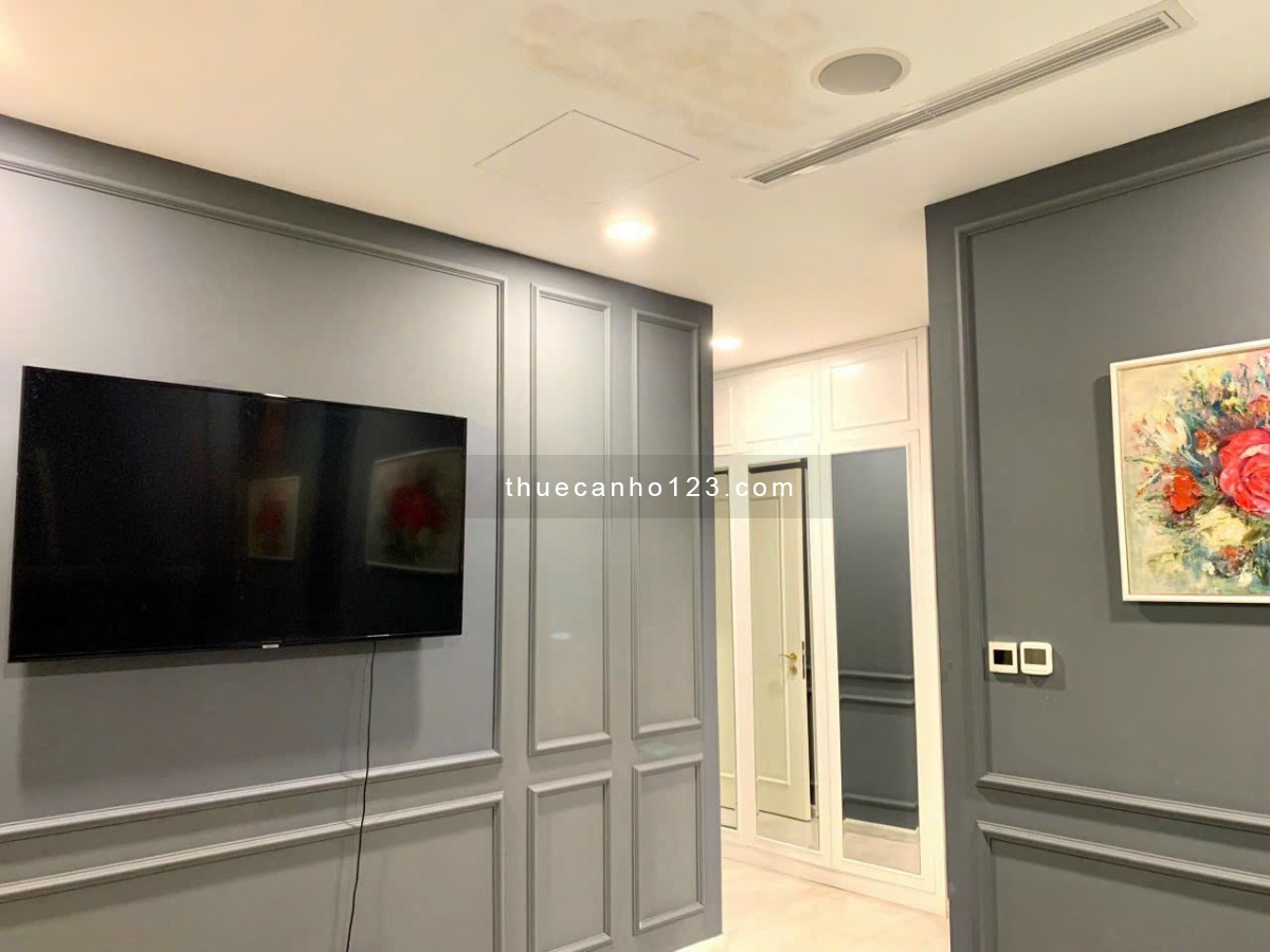 Cho thuê CC 2PN, 2WC giá ưu đãi 26 triệu, 78 m2 tại Vinhomes Golden River, Q1, HCM