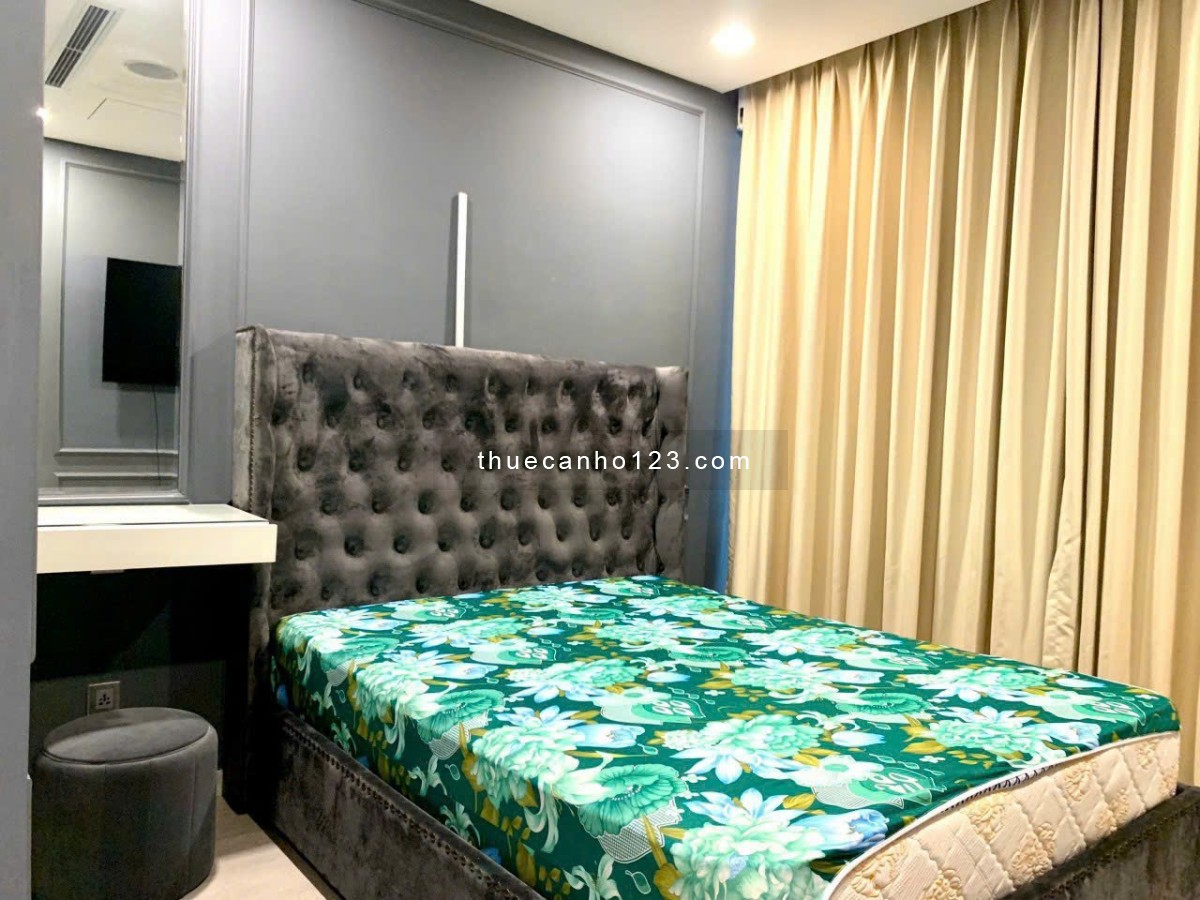 Cho thuê CC 2PN, 2WC giá ưu đãi 26 triệu, 78 m2 tại Vinhomes Golden River, Q1, HCM