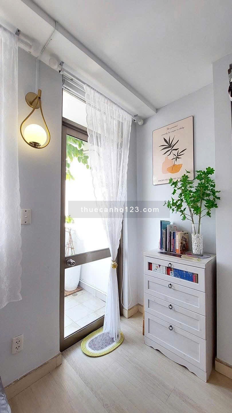 Chung cư Screc , P12, Q3, nội thất, 2p, 2wc, 85m2, giá 13tr/tháng, Nội thất