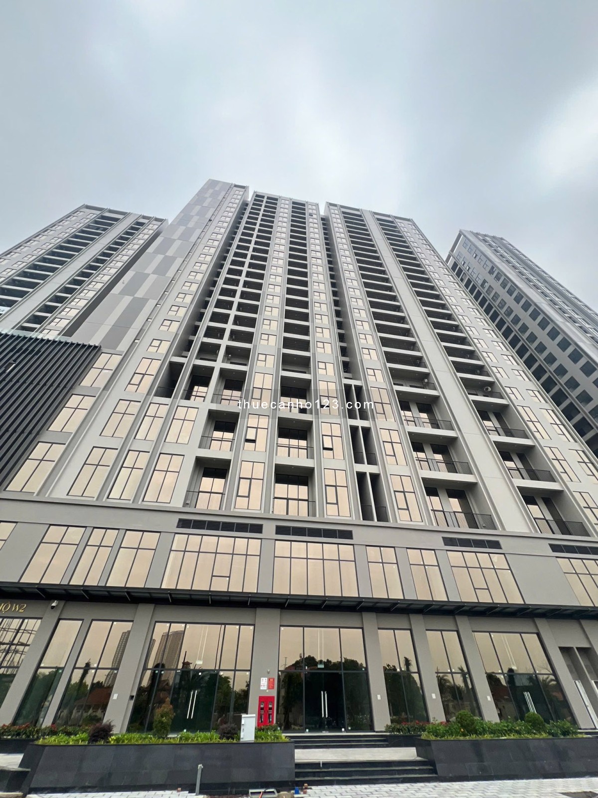 Cho thuê căn 3pn, 110m, đầy đủ nội thất tại Chung cư The Wisteria, Hoài Đức, giá 12,5tr/tháng