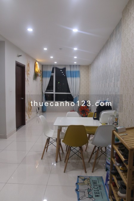 Cho thuê căn hộ gia đình CC Ngọc Đông Dương (8x Rainbow)