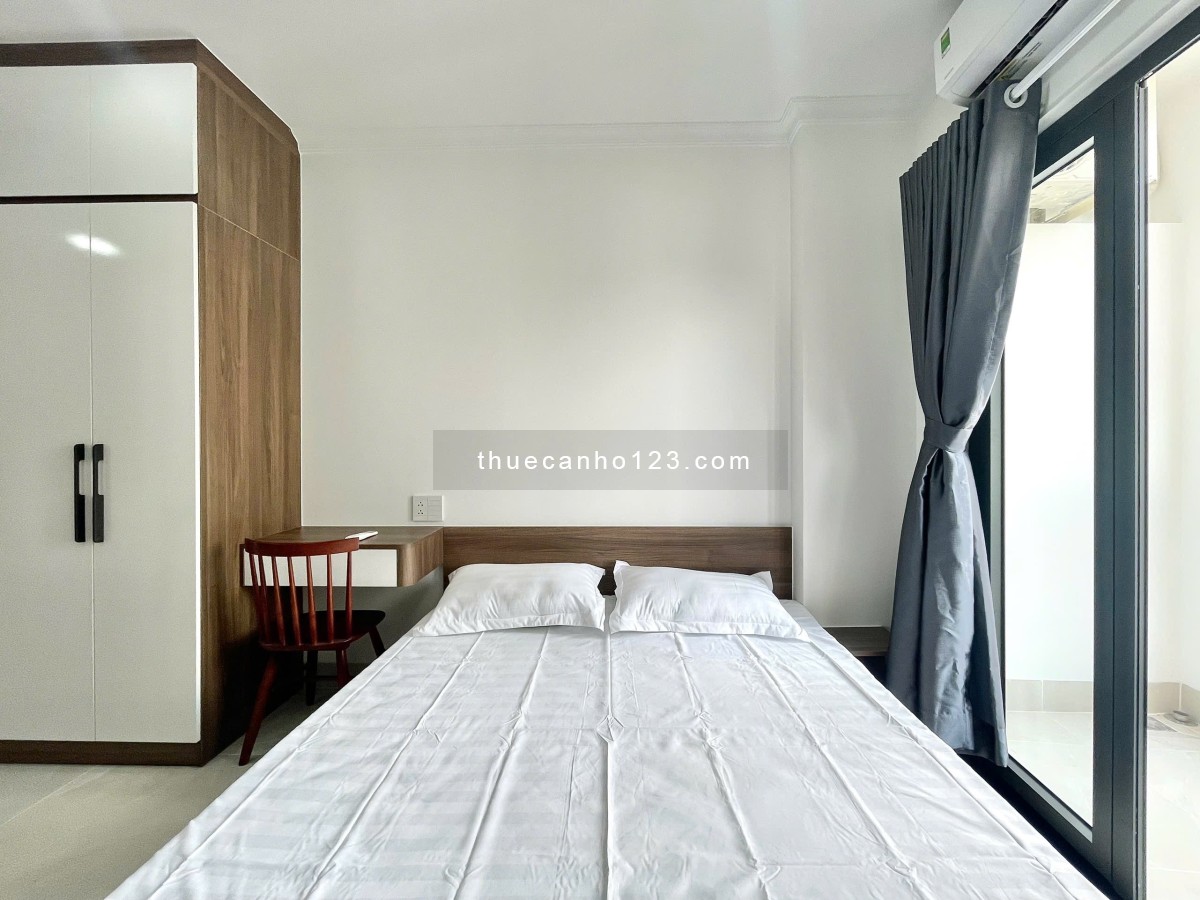 Studio full nội thất, 40m², ban công, thang máy, gần Hutech, GTVT, FTU,…