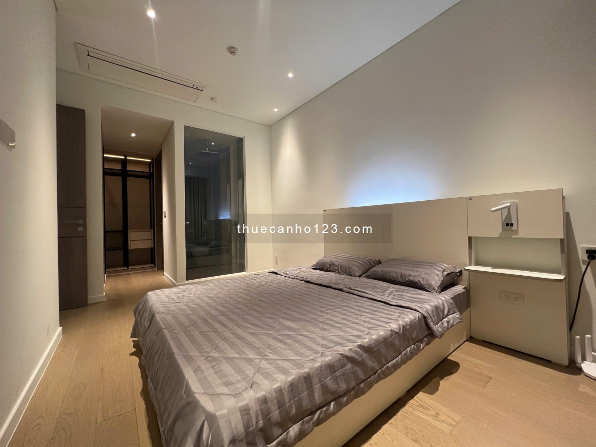 Cho thuê căn hộ cao cấp 2 phòng ngủ tại Opera Residences, full nội thất sang trọng