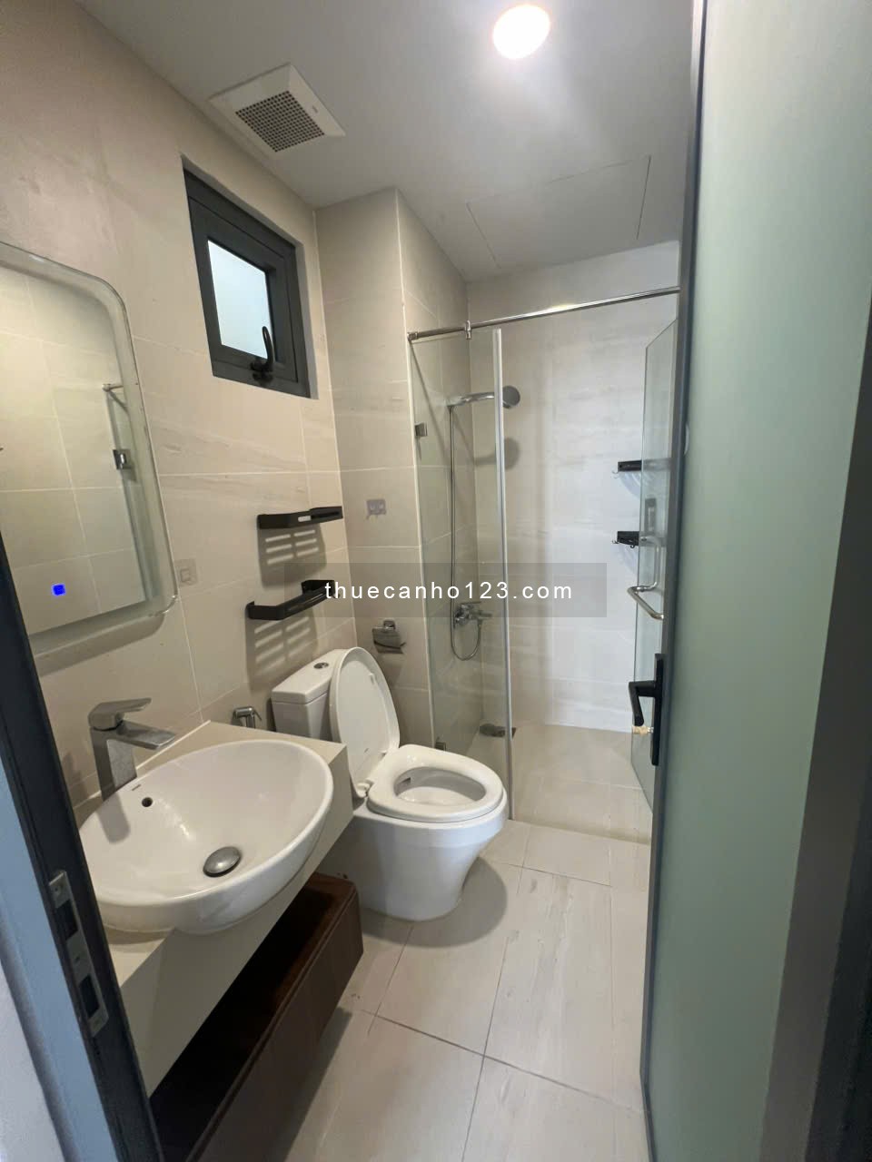 Cho thuê căn chung cư 3PN - 2WC - Full nội thất - Q7 Saigon Riverside