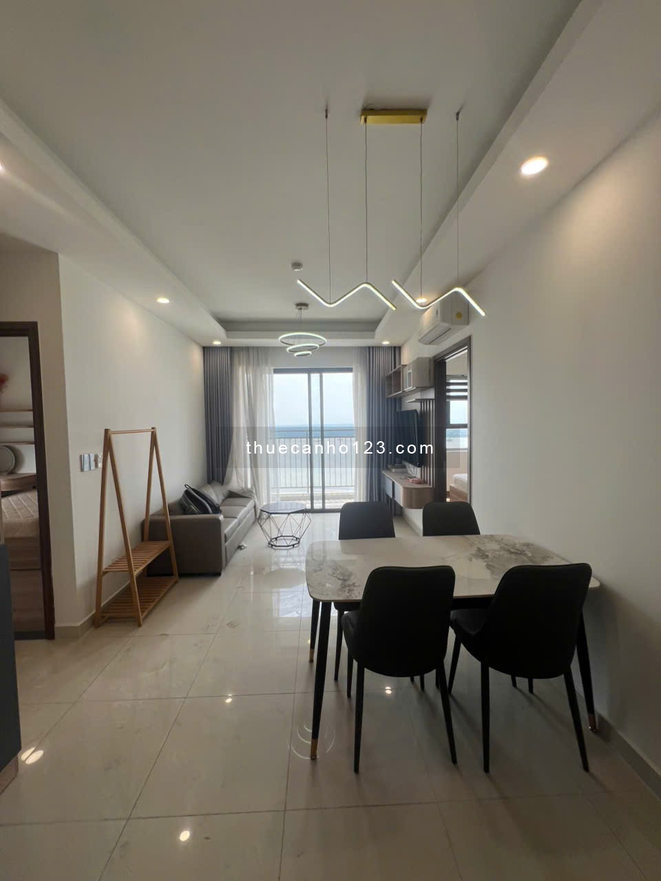Cho thuê căn chung cư 3PN - 2WC - Full nội thất - Q7 Saigon Riverside