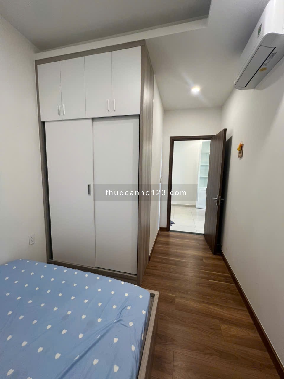 Cho thuê căn chung cư 2PN | 2WC ở SaiGon Riverside Complex Q7 Full nội thất