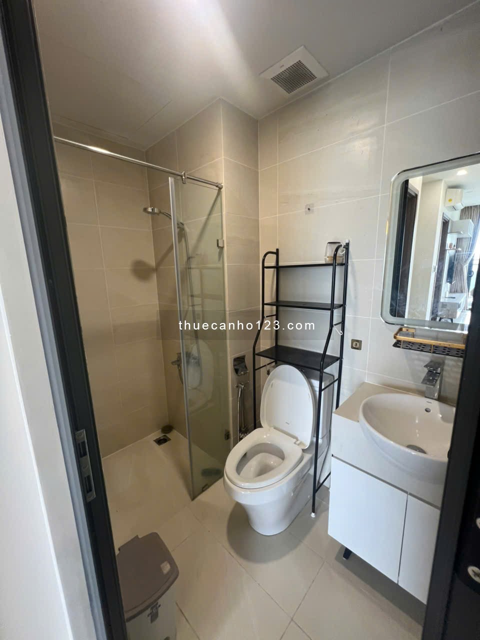 Cho thuê căn chung cư 2PN | 2WC ở SaiGon Riverside Complex Q7 Full nội thất