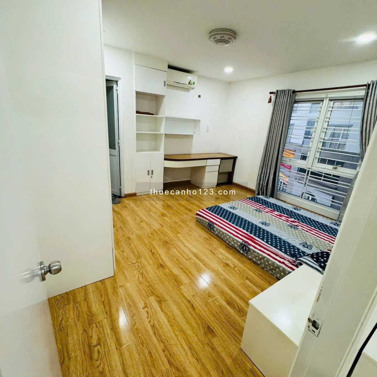 Cho thuê chung cư Phan Xích Long, PN: 1p ngủ rộng, 55m2, full nt giá 8tr5