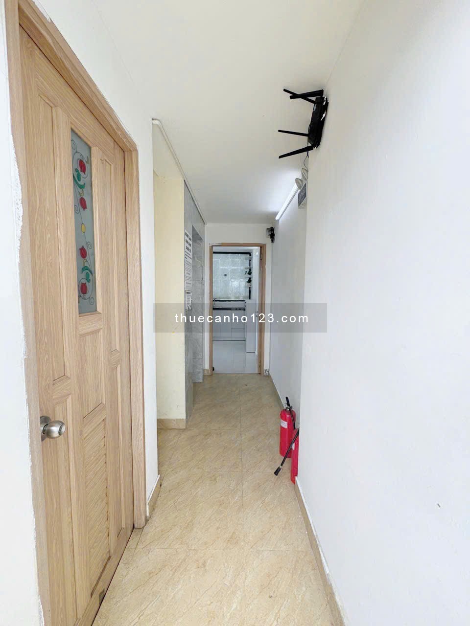 Cho Thuê Căn Hộ Studio Ban công Full Nội Thất, Thang Máy, Gần Chợ Bà Chiểu