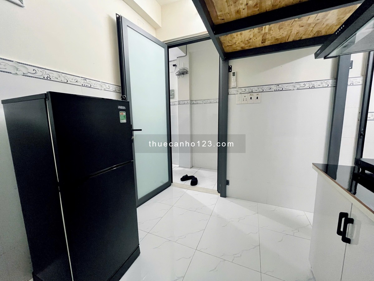 Phòng giá rẻ gác lửng ngay Tô Hiến Thành q10 gần đh kinh tế, huflit, bách khoa