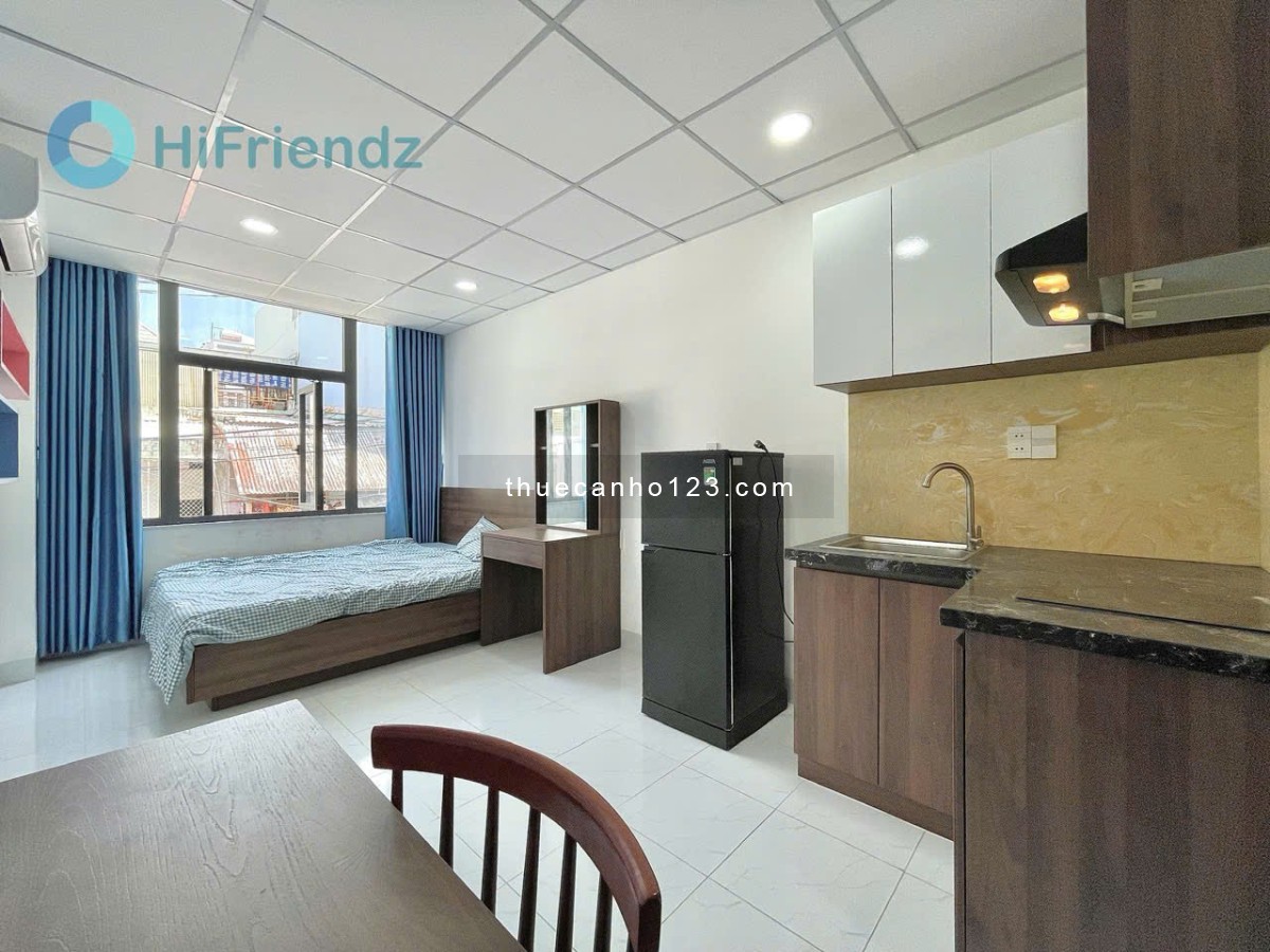 Studio full nội thất - thang máy, đi bộ 5p sang GTVT, Ngoại Thương, Hutech, 7p đi xe máy UEF, HB