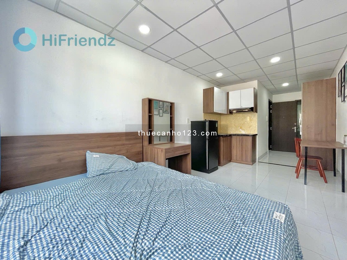 Studio full nội thất - thang máy, đi bộ 5p sang GTVT, Ngoại Thương, Hutech, 7p đi xe máy UEF, HB