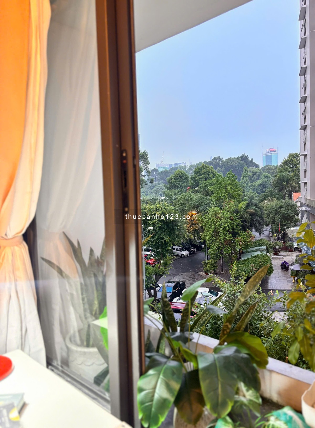 1 phòng ngủ full nội thất, ban công, 35m², ngay cầu Thị Nghè Q1