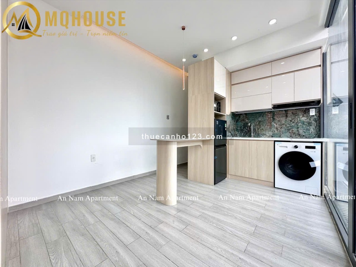 Cho thuê căn hộ 1PN 1PK, ban công 45m2 gần tòa Sky Center - sân bay - CV Gia Định