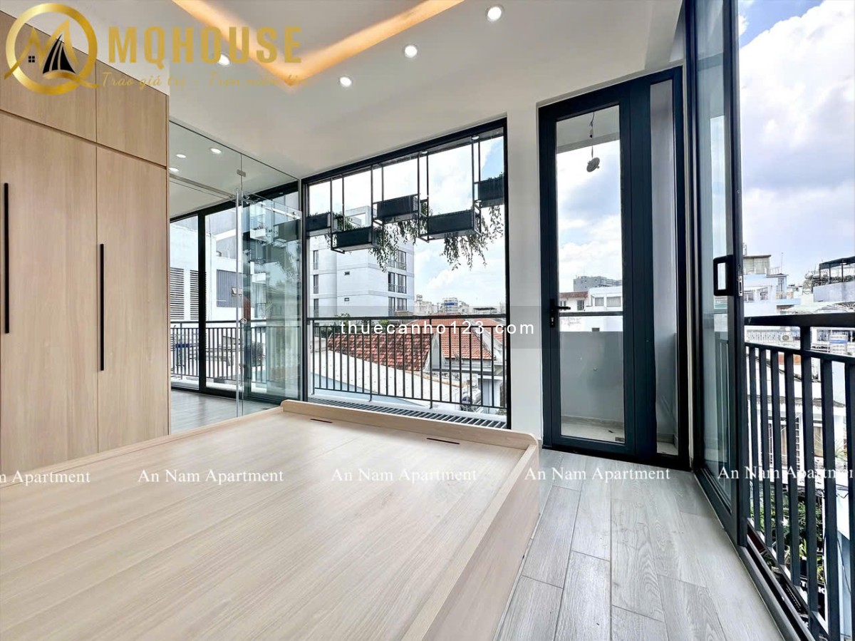 Cho thuê căn hộ 1PN 1PK, ban công 45m2 gần tòa Sky Center - sân bay - CV Gia Định