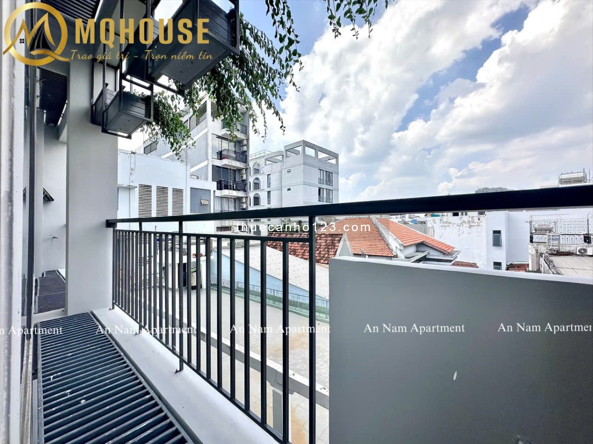 Cho thuê căn hộ 1PN 1PK, ban công 45m2 gần tòa Sky Center - sân bay - CV Gia Định