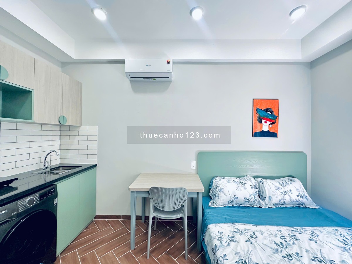 Cho thuê studio ban công, máy giặt riêng, thang máy thuận tiện di chuyển 5p sang Văn Lang CS2 và CS3
