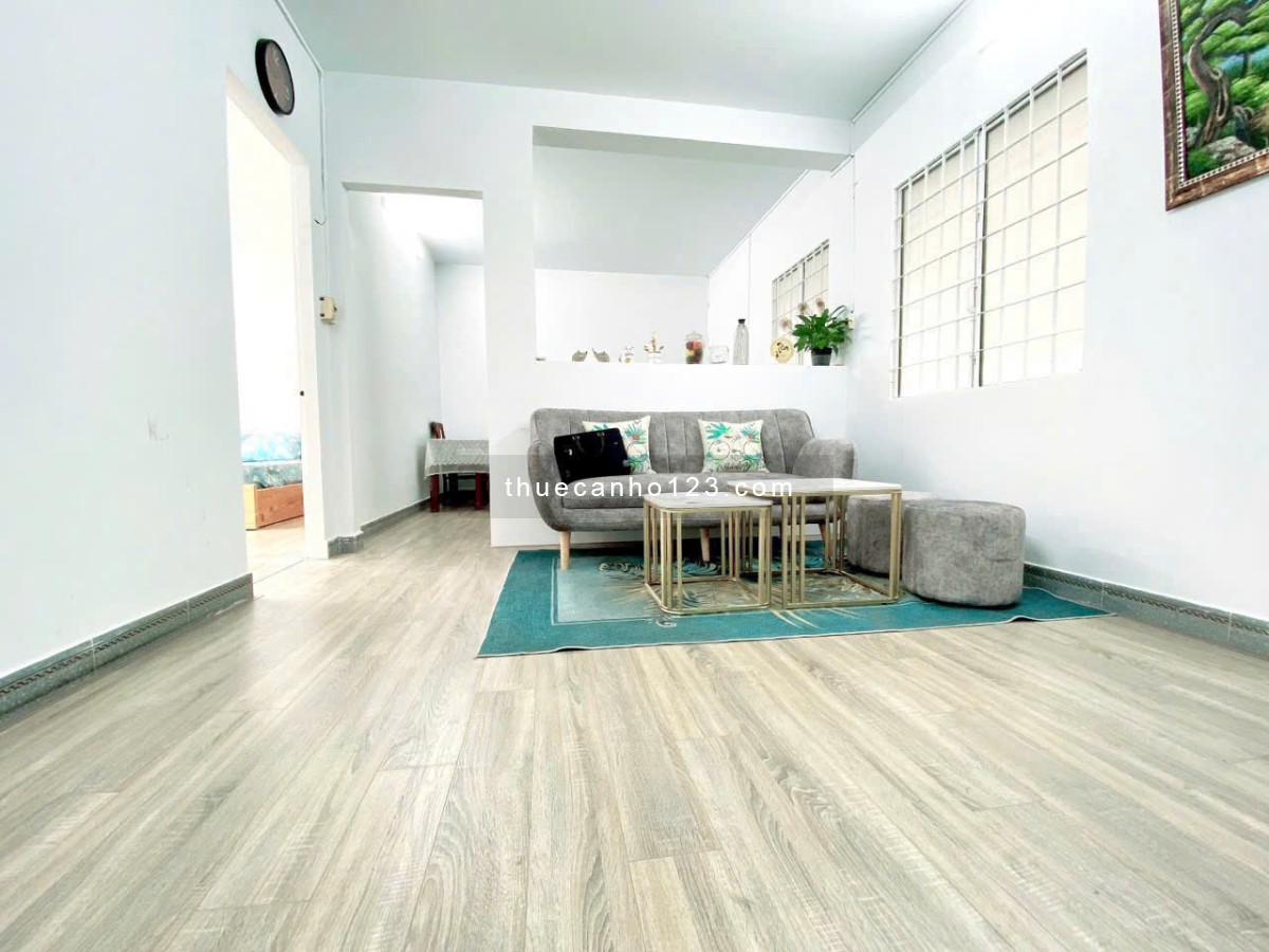 Chung Cư Lê Hồng Phong Quận 10 rộng 80m2 2PN 1WC giá 8,5tr/th