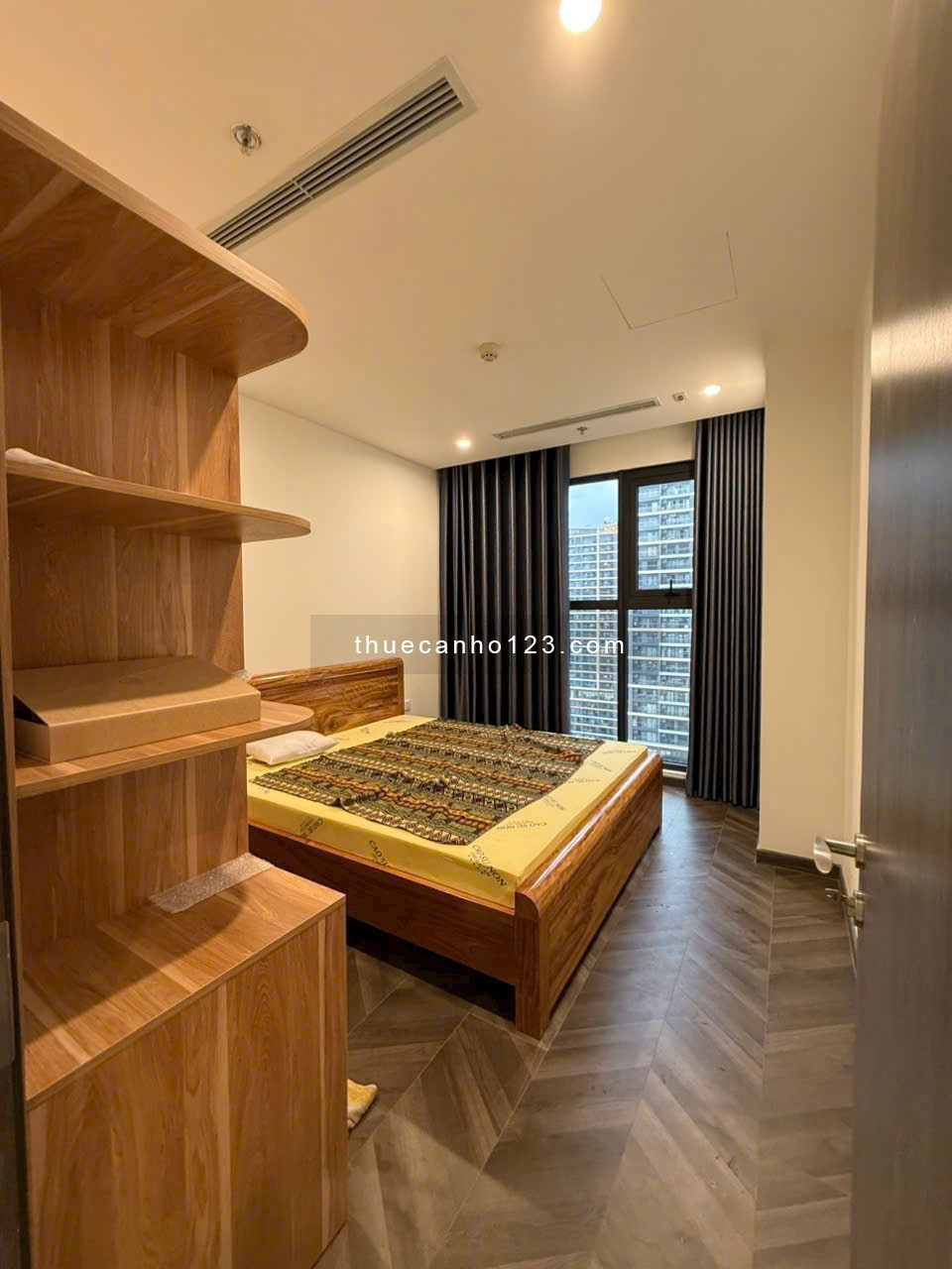 Căn hộ chung cư Vinhomes Grand Park - Beverly - 1PN+ view hồ bơi - Full nội thất - 7,5 triệu/tháng