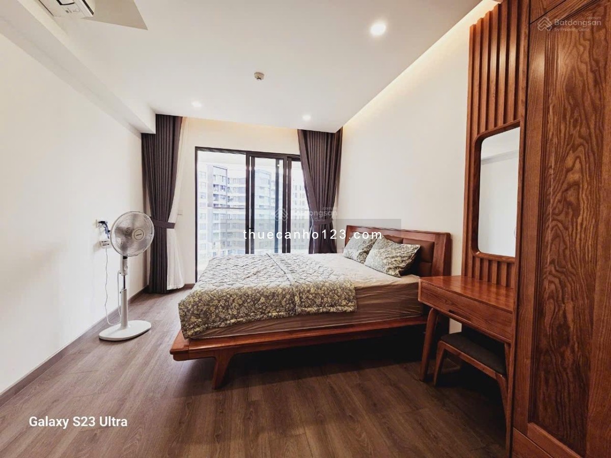 Cho thuê 3PN, 2WC 117m2 Diamond Plus full nội thất, 26tr Celadon City Q.Tân Phú sân bay TSN