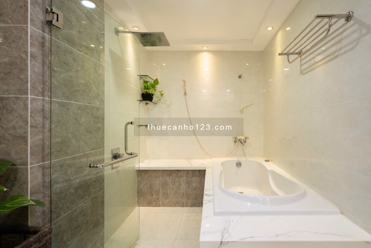 Cho thuê căn hộ mini 2 phòng ngủ nhà mặt tiền ban công siêu thoáng nội thất hiện đại, nhà mới 100%