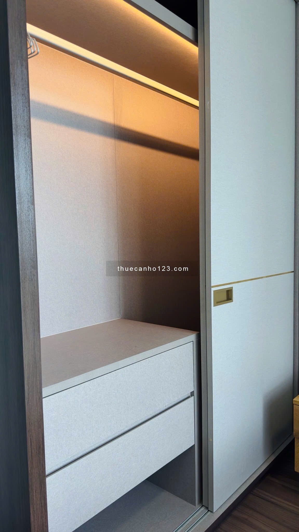 EMPIRE CITY - 2 PHÒNG NGỦ, 93m2, Full Nội Thất Cao Cấp.