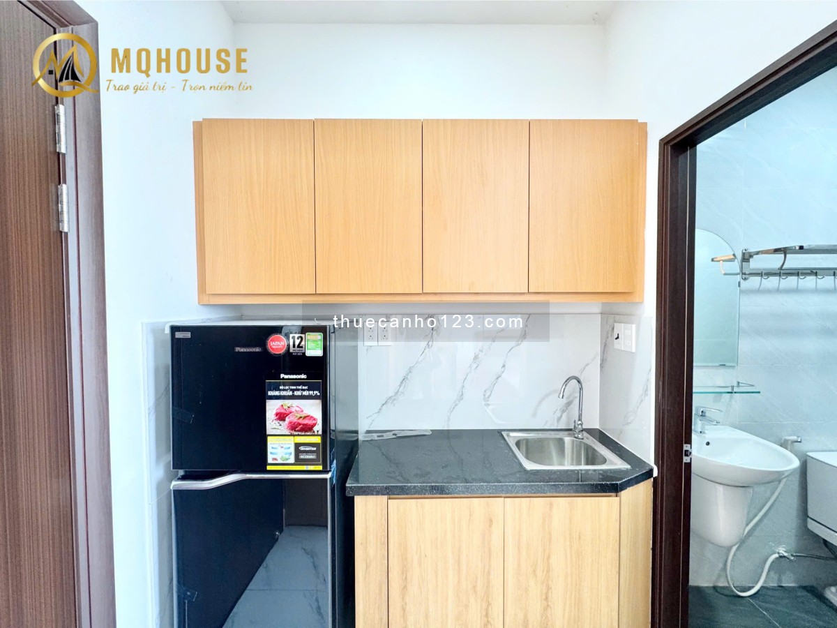 Studio full nội thất, nhà mới 100%, thang máy, hầm xe, giặt riêng, ban công, an ninh tuyệt đối