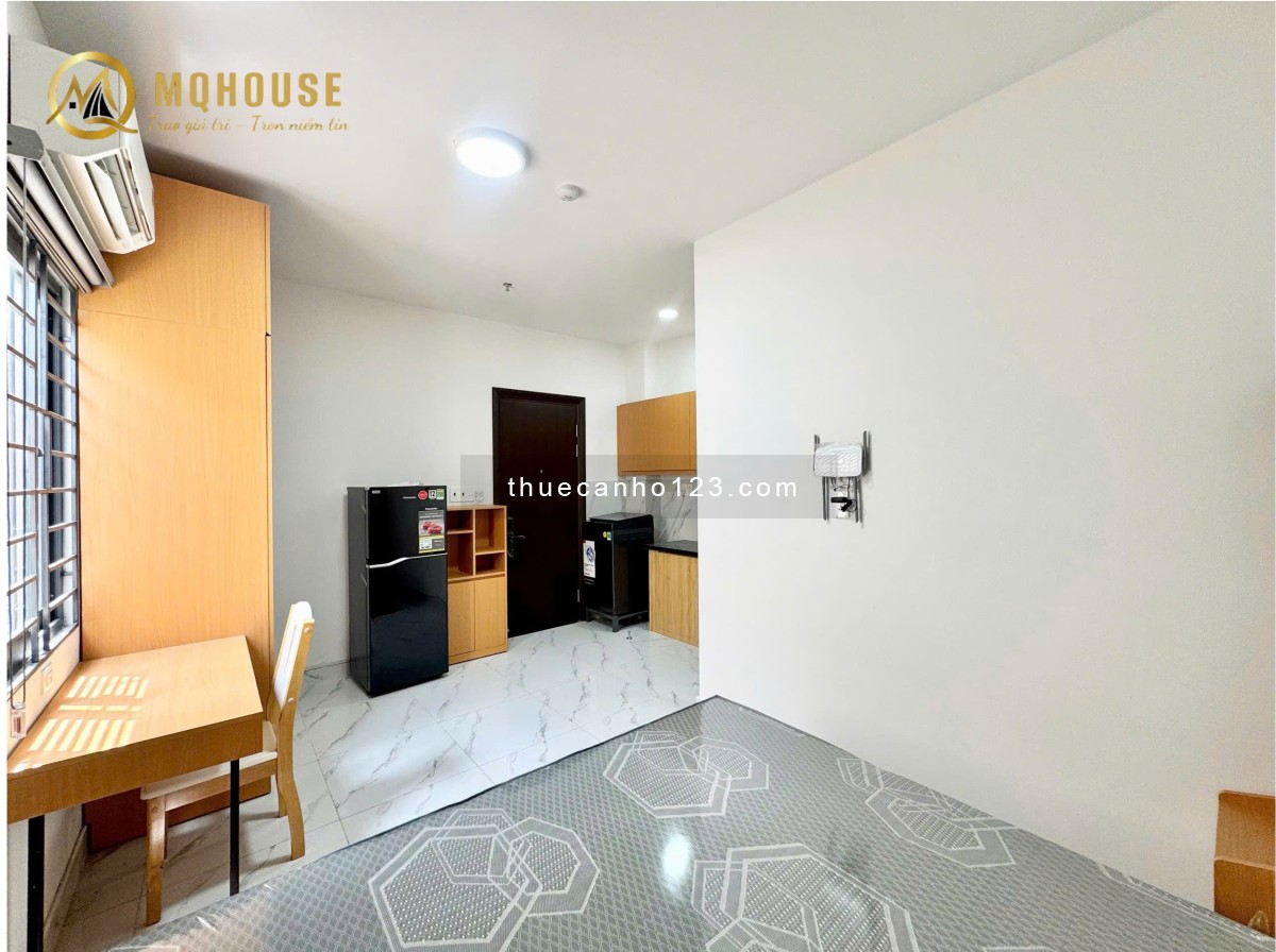 Studio full nội thất, nhà mới 100%, thang máy, hầm xe, giặt riêng, ngay Văn Lang