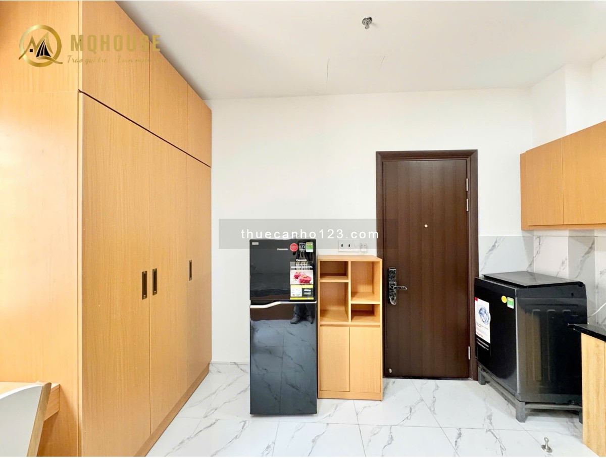 Studio full nội thất, nhà mới 100%, thang máy, hầm xe, giặt riêng, ngay Văn Lang