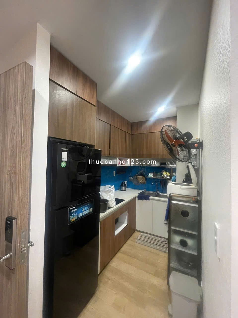 Chung cư Screc, 974A Trường Sa, Q3: 70m2, 2pn, full nội thất, 12triệu