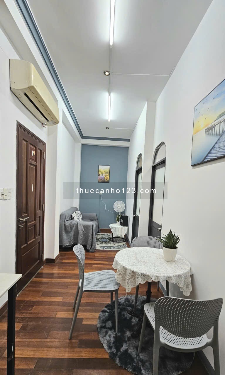 Cho thuê căn hộ 2 phòng ngủ Quận 3, rộng 50m2 - Gần Hai Bà Trưng giáp Quận 1