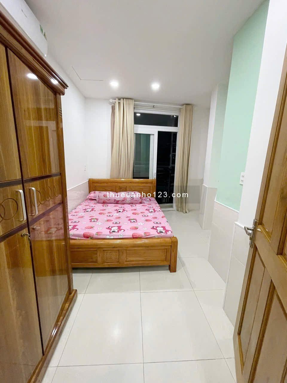  Cho thuê Căn Hộ Studio Ban Công – Tách Bếp Siêu Xinh Q4 