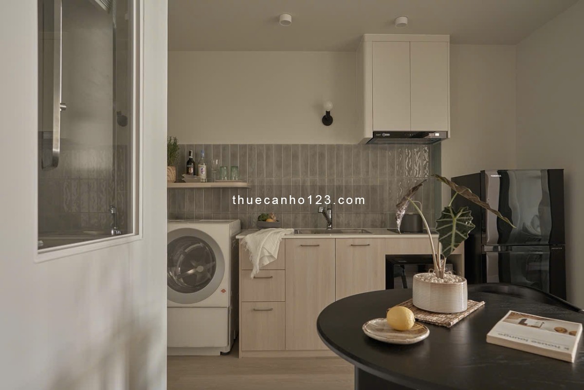 Hình thật, giá thật – căn hộ 1 phòng ngủ, nội thất cao cấp, ban công view Bitexco, kế chợ Bến Thành