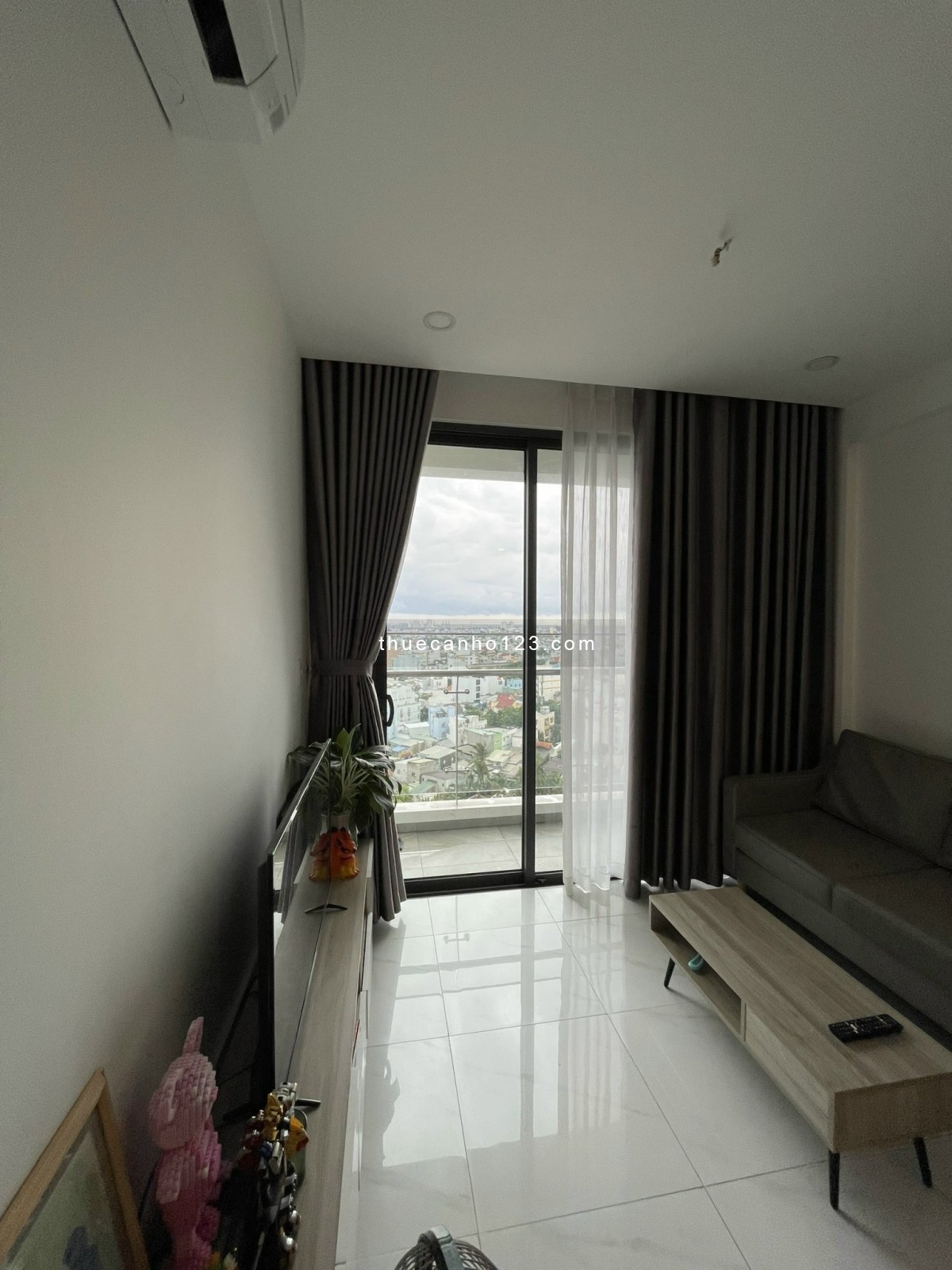 Thuê CHCC Palm Heigh Q2 (70m,2pn giá quá rẻ 15tr /th)