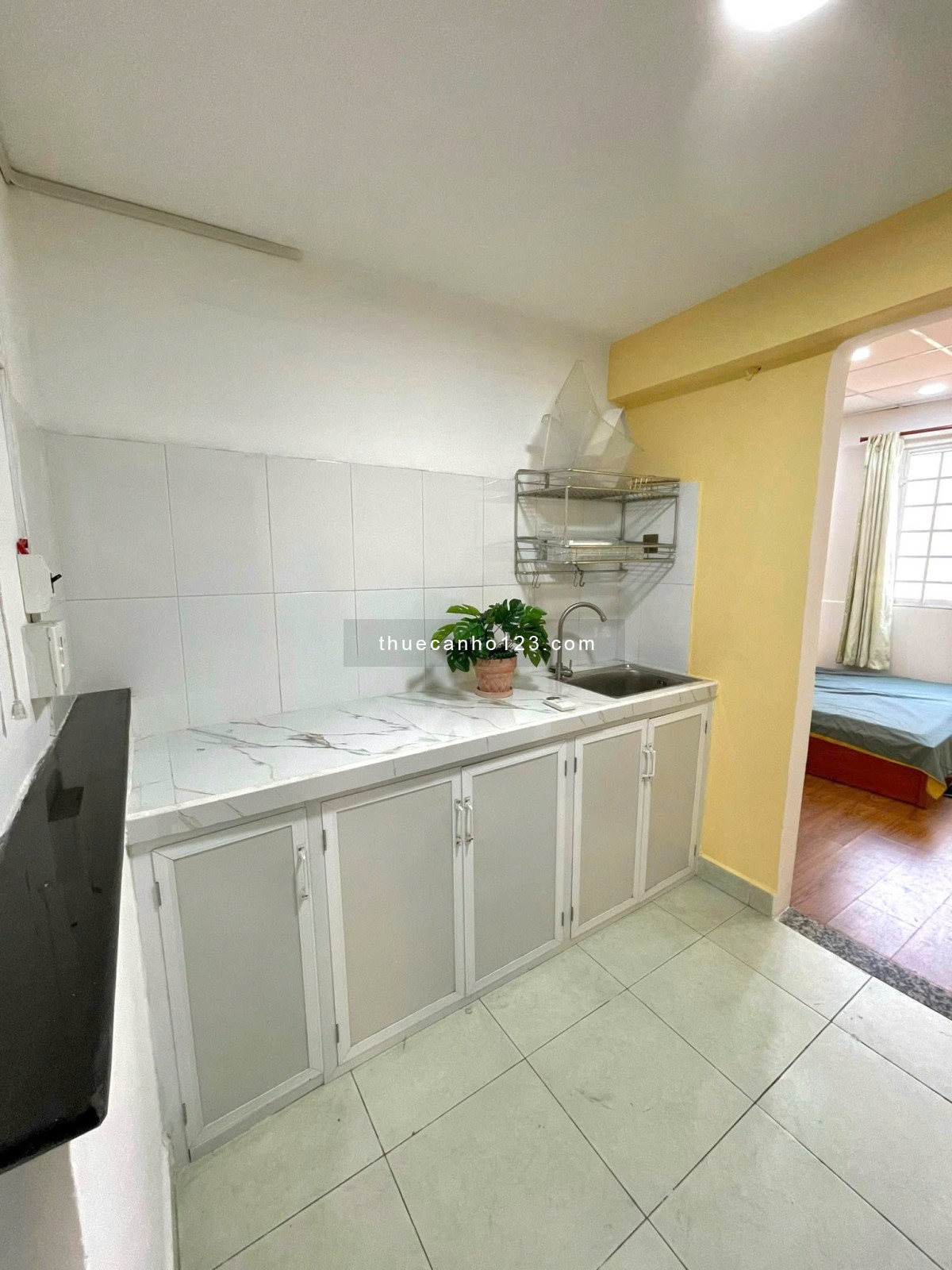 Cho thuê căn hộ Bình Thạnh - Ngay Hutech cách 50m - Studio tách bếp - Full nội thất