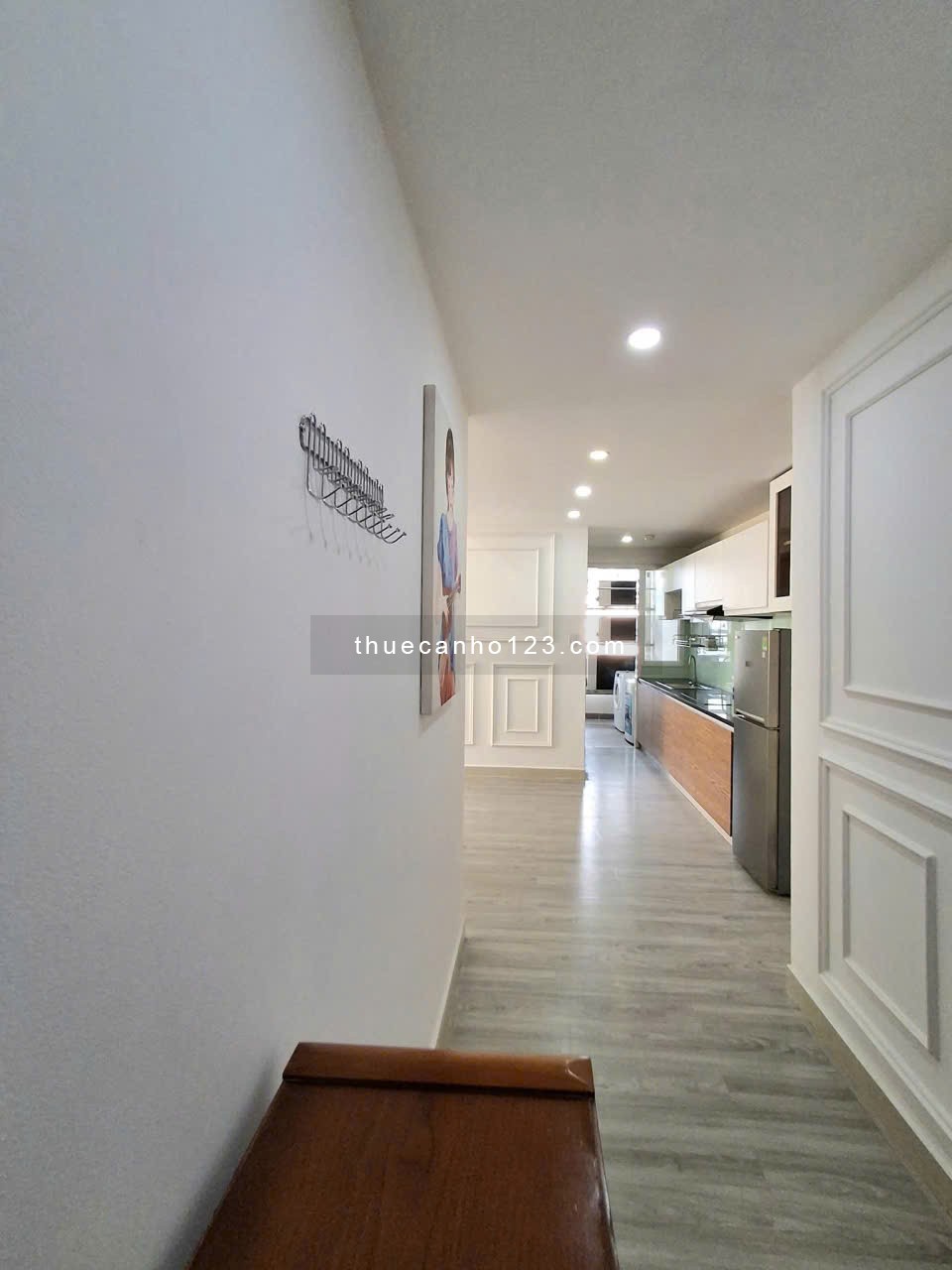 Chung cư Carillon 3, Hoàng Hoa Thám, TB: 65m2, 2p ngủ, nội thất, 12triệu