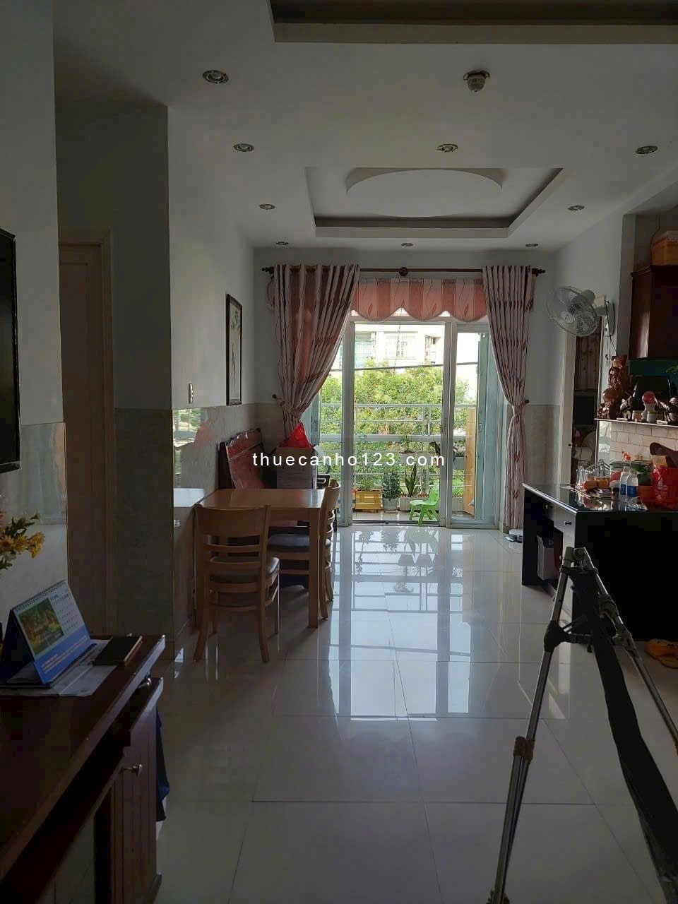 CHung cư Phú Đạt, 48 Ung Văn Khiêm, BT: 3p ngủ, 110m2, full nt, 14tr