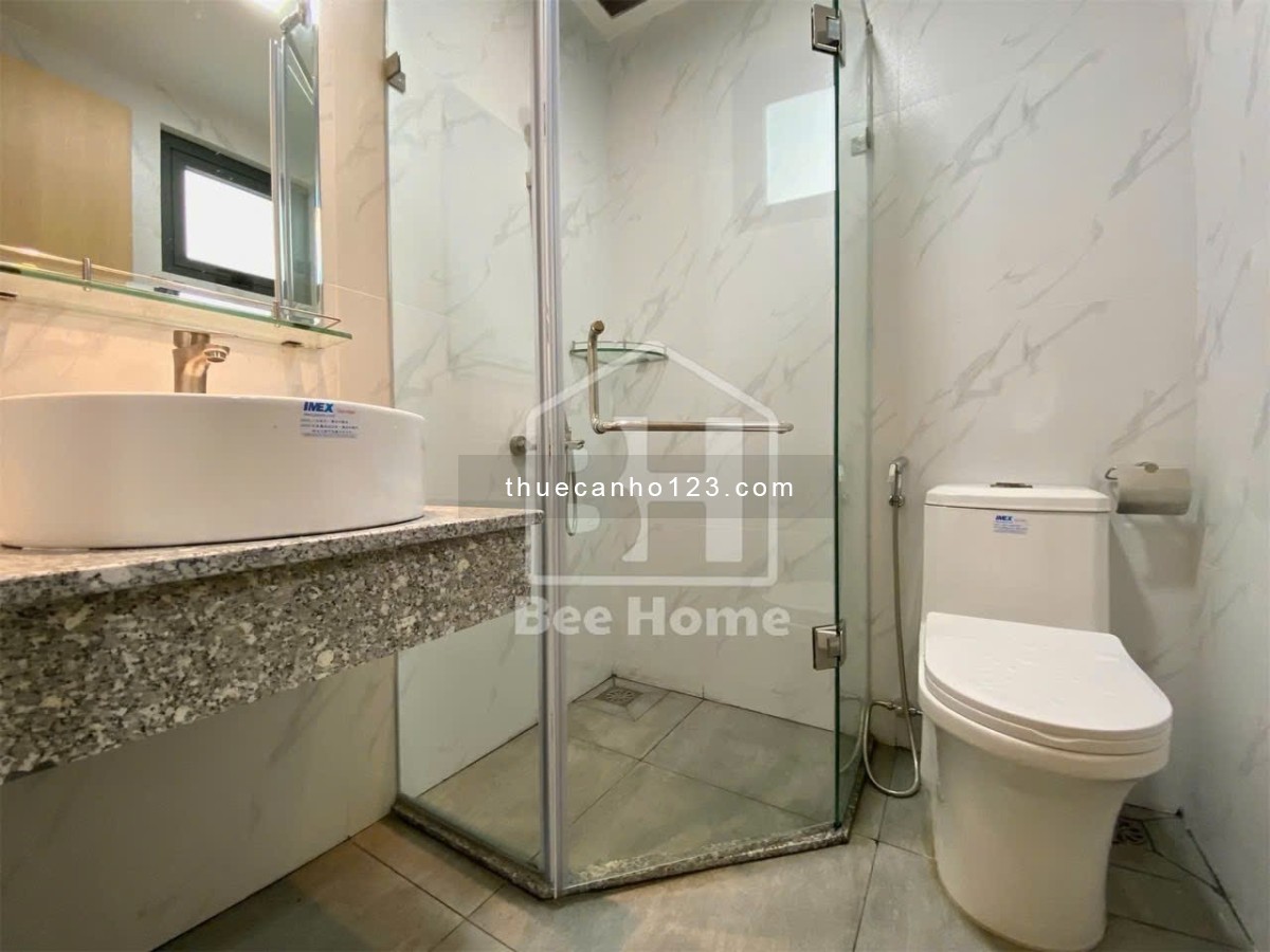 Căn Hộ 2 Phòng Ngủ 2 WC, Full Nội Thất, Giặt Riêng, Thang Máy, Bảo Vệ. Ngay Nguyễn Gia Trí, Hutech