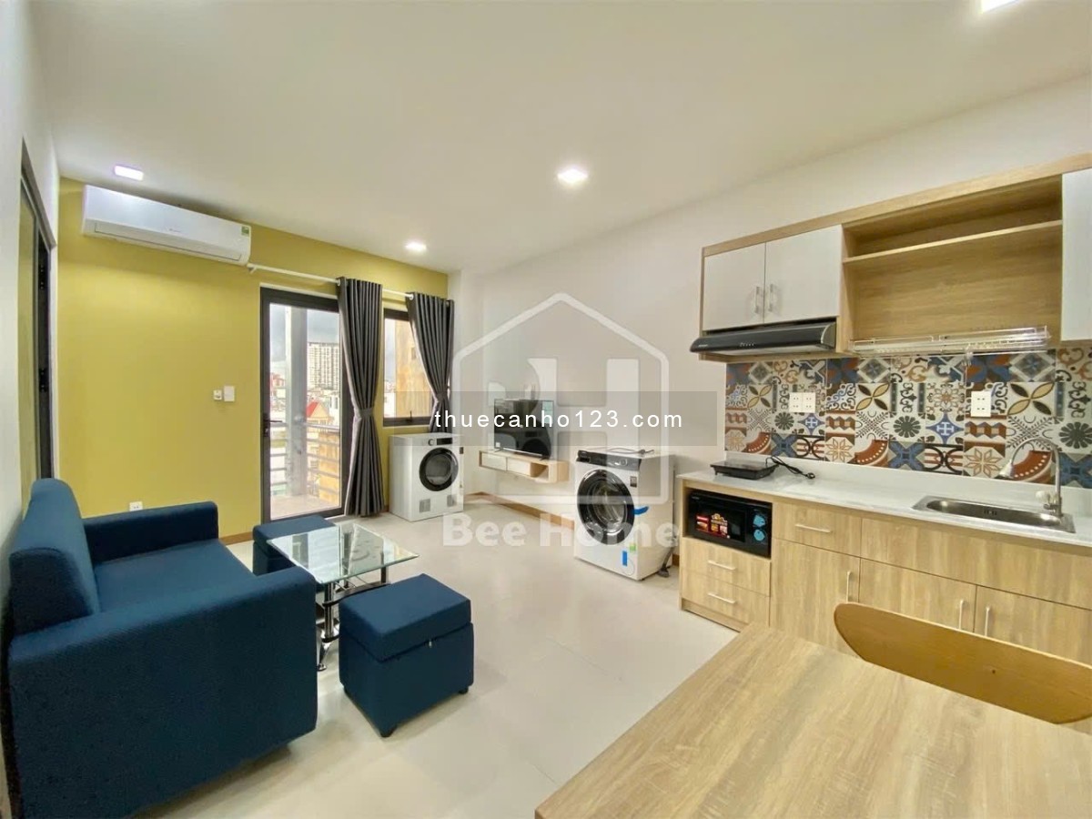 Căn Hộ 2 Phòng Ngủ 2 WC, Full Nội Thất, Giặt Riêng, Thang Máy, Bảo Vệ. Ngay Nguyễn Gia Trí, Hutech