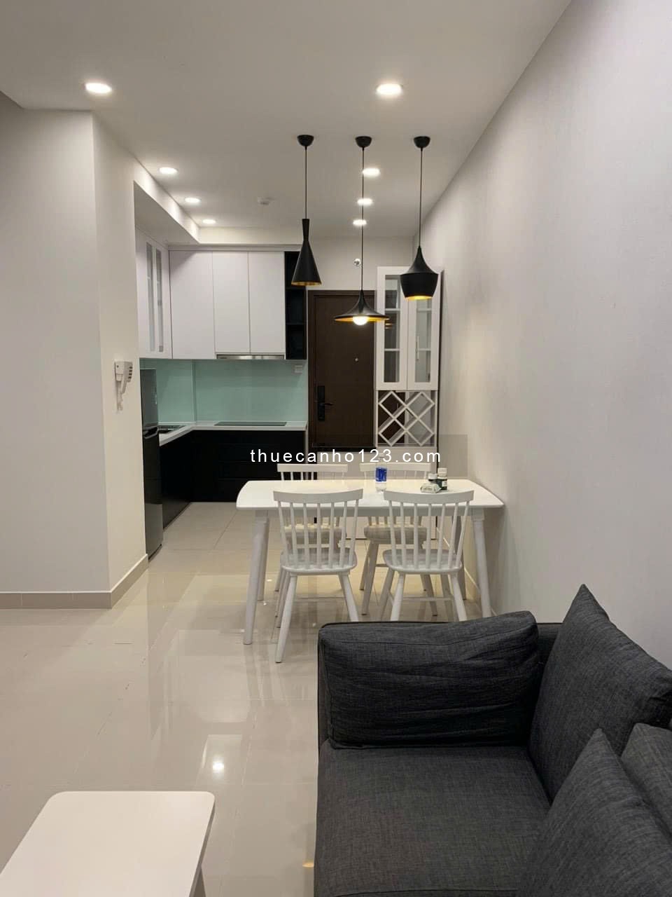 Tranh thủ thuê THE SUN AVENUE, 2PN – 1WC – Full Đầy Đủ NT 56m2 15 TRIỆU, QUẬN 2 THỦ THIÊM