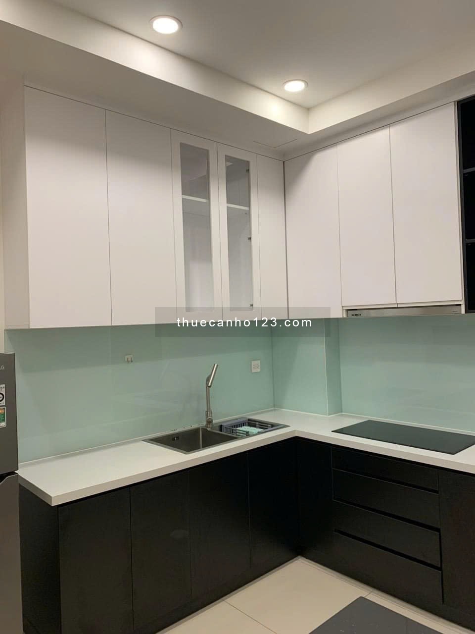 Tranh thủ thuê THE SUN AVENUE, 2PN – 1WC – Full Đầy Đủ NT 56m2 15 TRIỆU, QUẬN 2 THỦ THIÊM