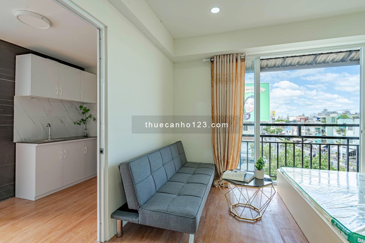 Phòng sinh viên quận 1, Diện tích 35m2, Ban Công Lớn - Gần ĐH Sư Phạm, Văn Lang, Hoa Sen