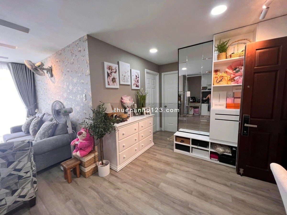 PN-Techcons, 47 Hoa Sứ, Phú Nhuận: 93m2, 18tr/tháng, 2PN, 2WC, Nội thất.