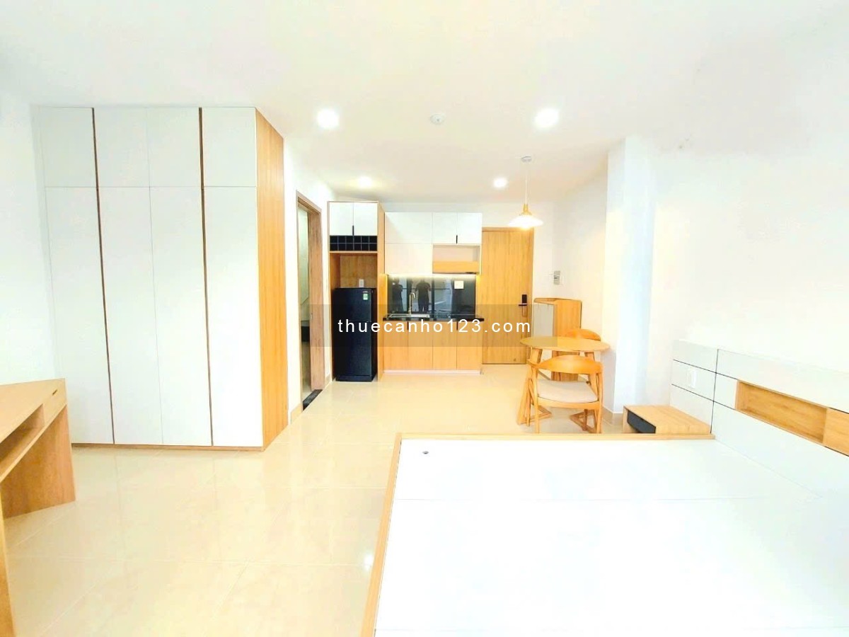 Cho Thuê Căn Hộ Studio Ban Công Gần Cầu Thị Nghè View Sông Thoáng Mát