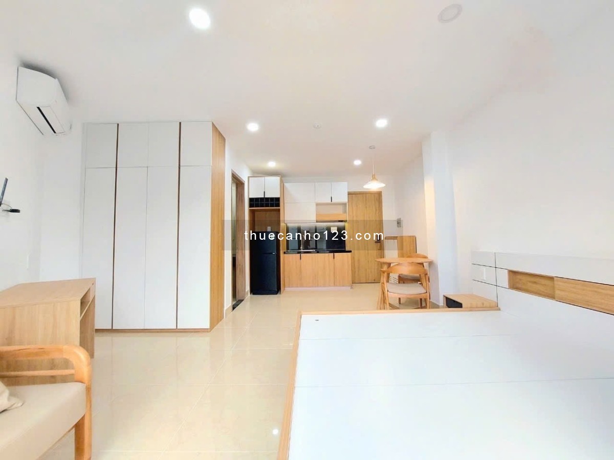 Cho Thuê Căn Hộ Studio Ban Công Gần Cầu Thị Nghè View Sông Thoáng Mát