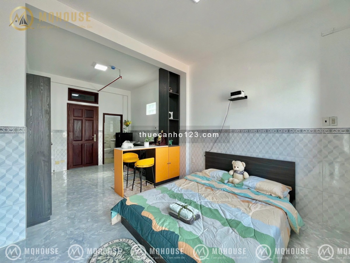 Cho thuê căn hộ Quận 3 đường Lê Văn Sỹ - Ban công, đầy đủ nội thất có thang máy