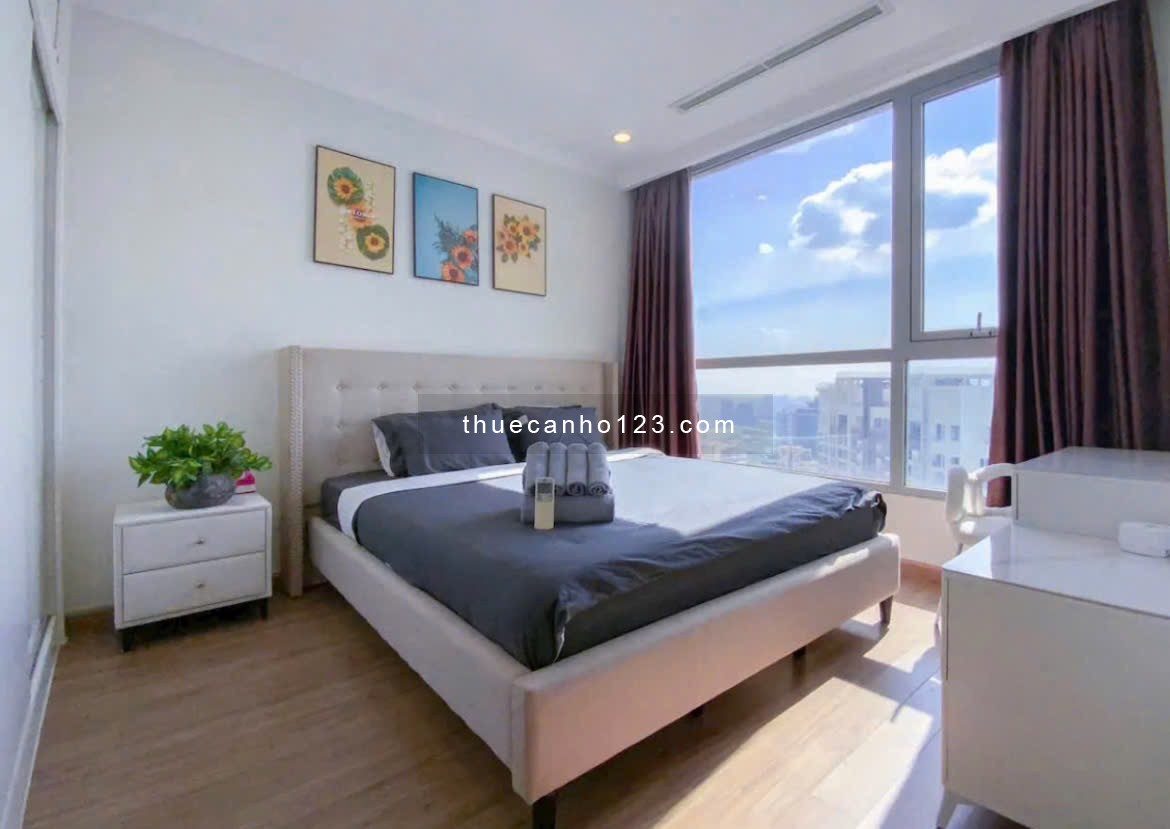 Căn hộ 1PN tầng cao view thành phố, nội thất hiện đại, đẹp mắt, khu Landmark tiện đi lại, xe đưa đón