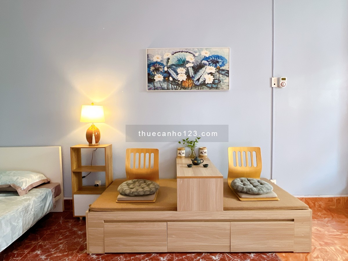 Cho thuê căn hộ Pháp cổ thoáng đãng khu Đảo Ngọc – Trúc Bạch