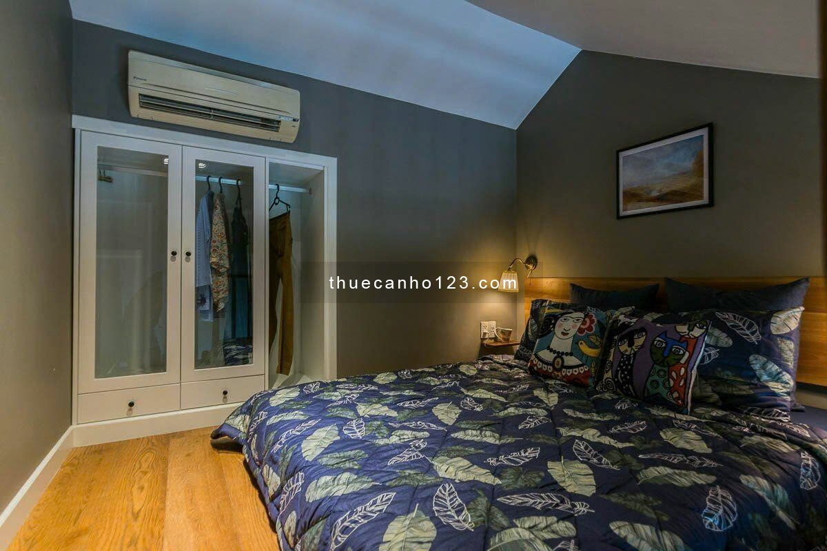 Cho Thuê Căn Hộ Cao Cấp - Full Nội Thất - Ban Công - Gần Xuân Thuỷ - Ngay Thảo Điền